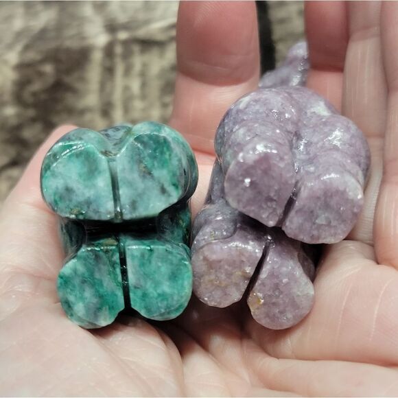 Lepidolite & Jade Baby Giraffe - Picture 8 of 14